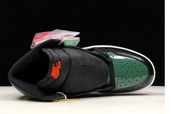 038 Air x Retro 1 AV3905 High OG 'Art AV3905 038  Jordan SoleFly Friends and Family Basel' 0210